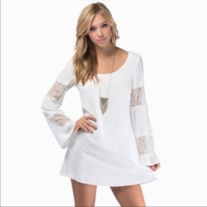 White long sleeve dress